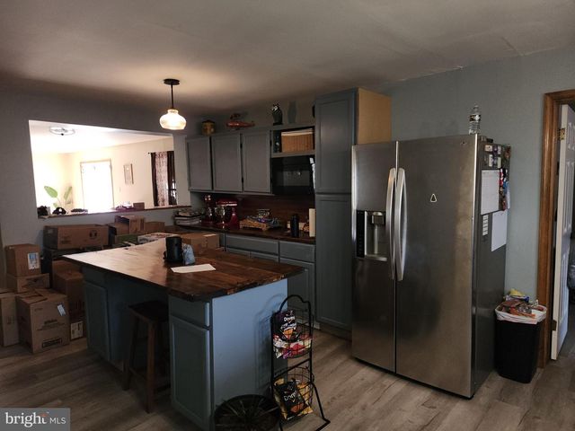 429 DARK HOLLOW RD, Shermans Dale, PA 17090