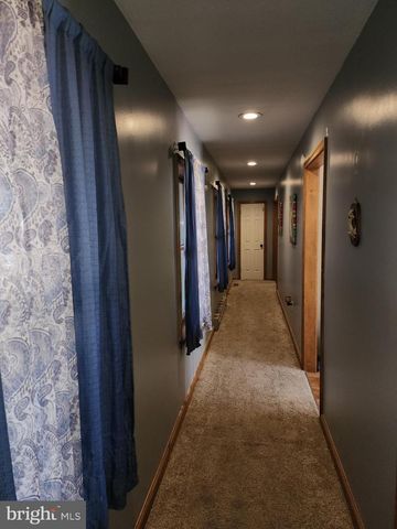 429 DARK HOLLOW RD, Shermans Dale, PA 17090