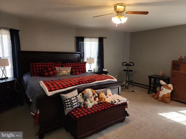 429 DARK HOLLOW RD, Shermans Dale, PA 17090