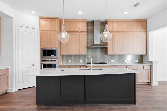 2111 Birch Street, Mansfield, TX 76063