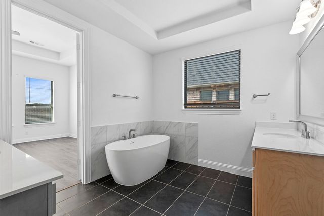 2111 Birch Street, Mansfield, TX 76063