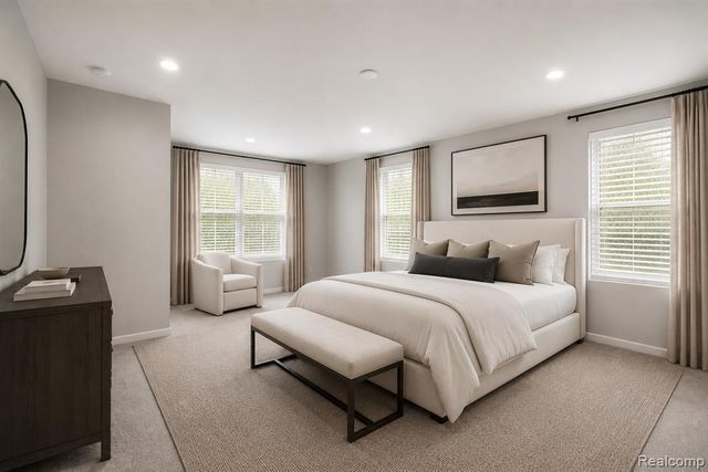 31065 Tremont Lane, Franklin, MI 48025