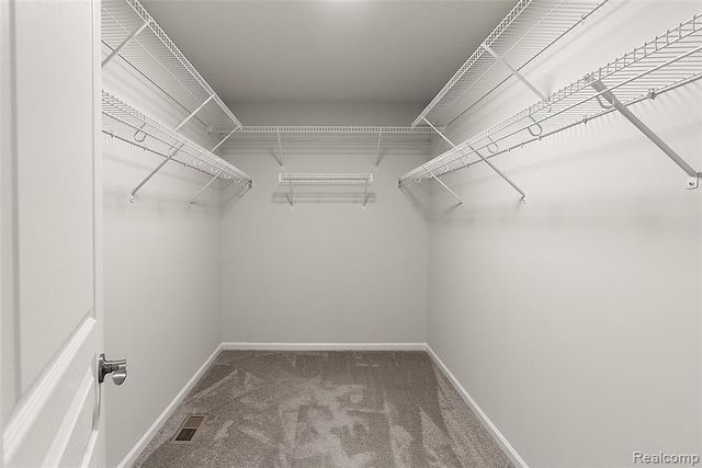31065 Tremont Lane, Franklin, MI 48025