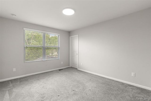 31065 Tremont Lane, Franklin, MI 48025