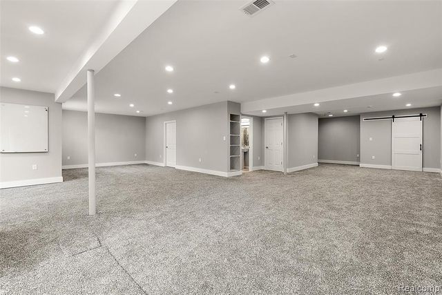 31065 Tremont Lane, Franklin, MI 48025
