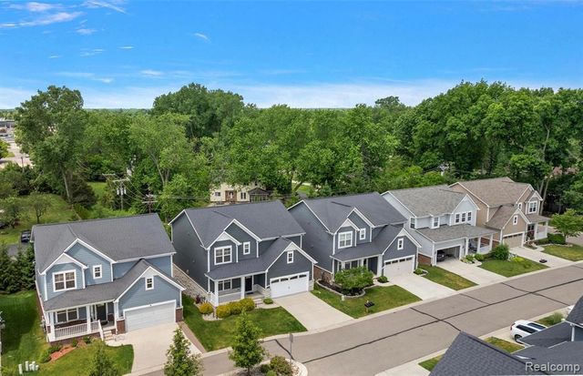 31065 Tremont Lane, Franklin, MI 48025