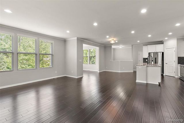 31065 Tremont Lane, Franklin, MI 48025