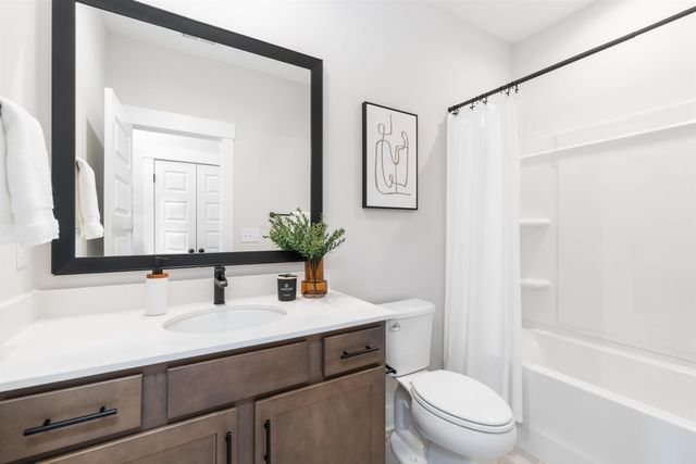 63 Condor Ct, Pawleys Island, SC 29585