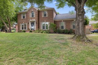 208 Heathersett Dr, Franklin, TN 37064