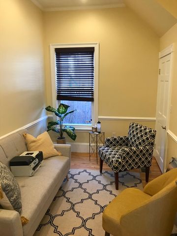 206 Holland St A, Somerville, MA 02144