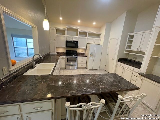 4371 Hilton Head, San Antonio, TX 78217