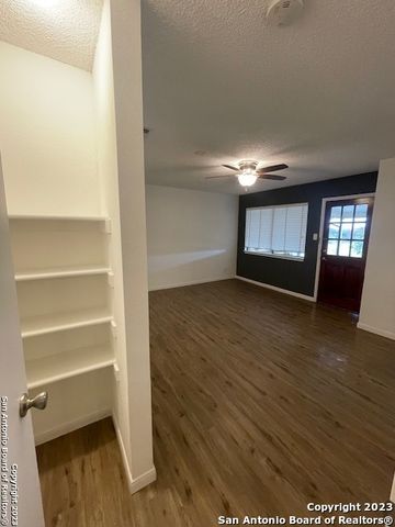 4371 Hilton Head, San Antonio, TX 78217