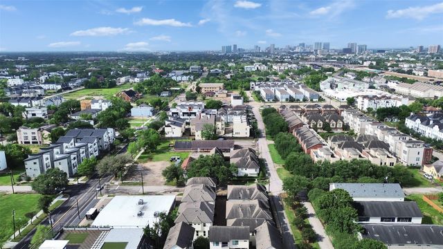 2309 Hadley Street, Houston, TX 77003