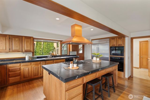 170 Windship Drive, Port Townsend, WA 98368