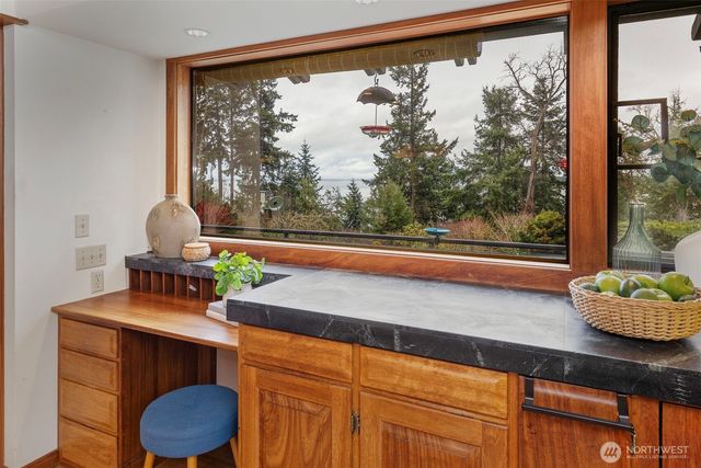 170 Windship Drive, Port Townsend, WA 98368