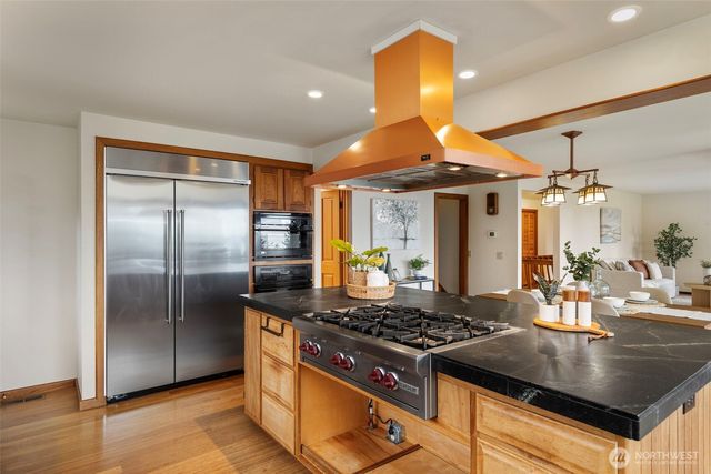 170 Windship Drive, Port Townsend, WA 98368