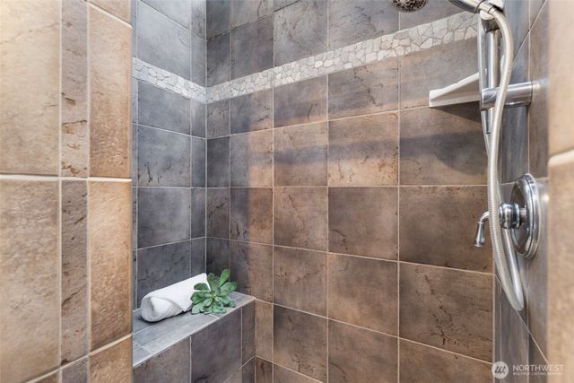 170 Windship Drive, Port Townsend, WA 98368