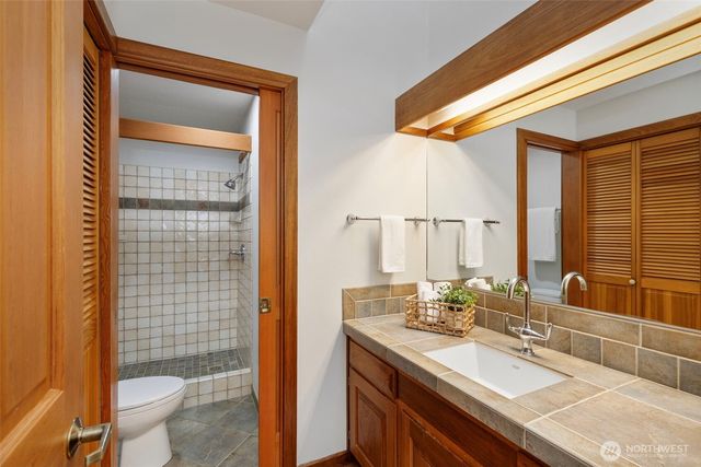 170 Windship Drive, Port Townsend, WA 98368