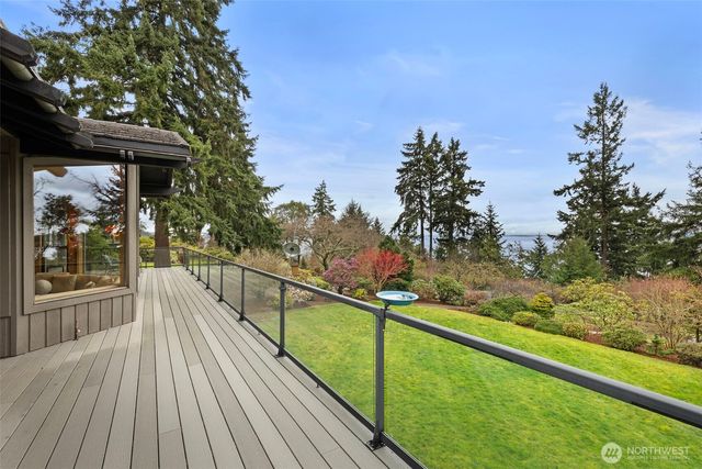 170 Windship Drive, Port Townsend, WA 98368