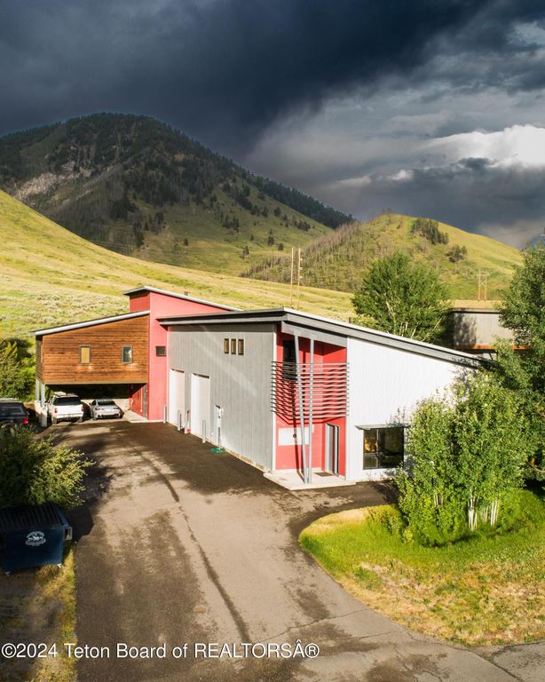 3960 S ANTELOPE Lane, Jackson, WY 83001