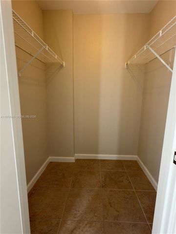 2647 NW 33rd St 2306, Oakland Park, FL 33309