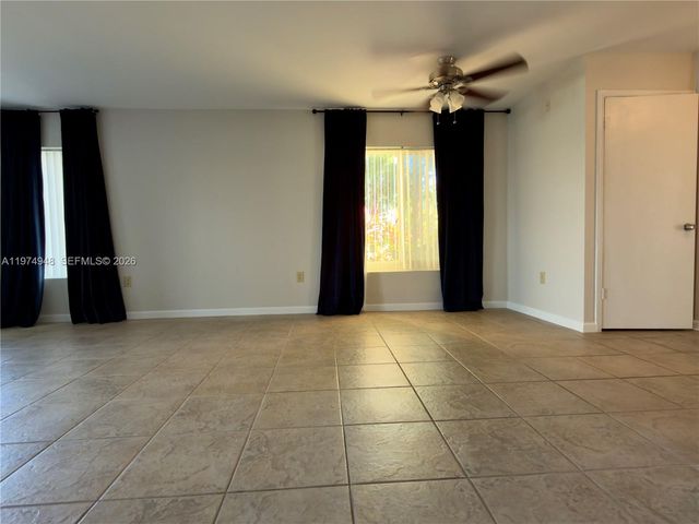2647 NW 33rd St 2306, Oakland Park, FL 33309