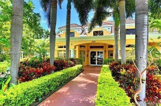 2647 NW 33rd St 2306, Oakland Park, FL 33309