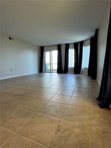 2647 NW 33rd St 2306, Oakland Park, FL 33309