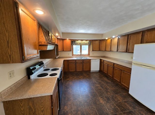 22452 MILL Street, Centerville, PA 16404