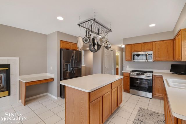 4284 Scott B Drive, St Clair Twp, MI 48079