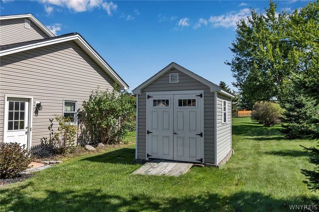 143 Rovner Place, Hamburg, NY 14075