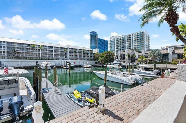 16 Portside Drive 16C, Fort Lauderdale, FL 33316
