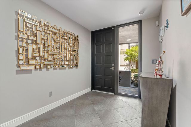 16 Portside Drive 16C, Fort Lauderdale, FL 33316