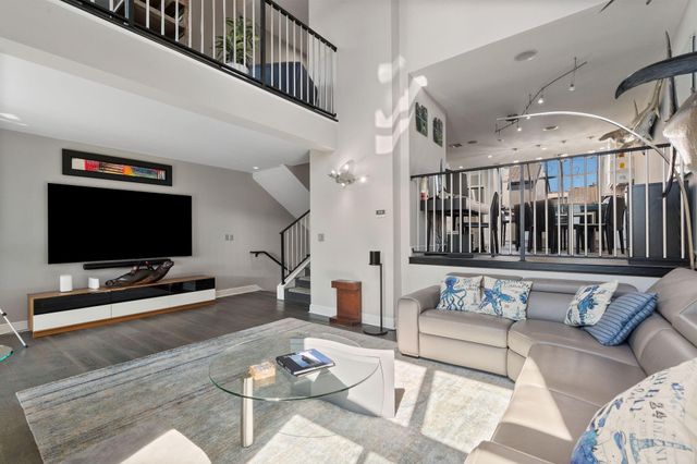 16 Portside Drive 16C, Fort Lauderdale, FL 33316