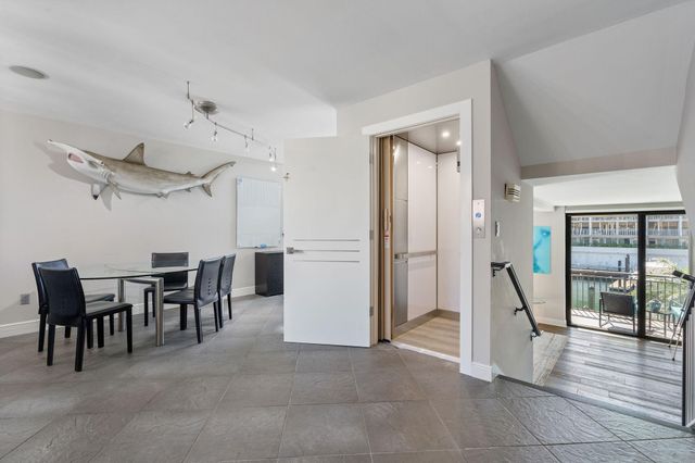 16 Portside Drive 16C, Fort Lauderdale, FL 33316