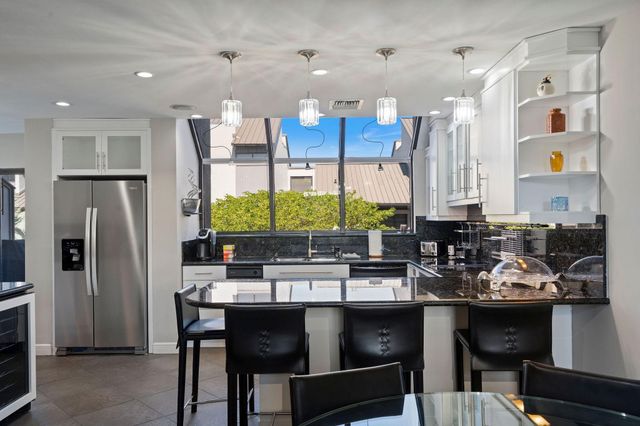 16 Portside Drive 16C, Fort Lauderdale, FL 33316