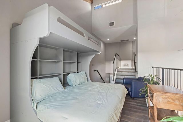 16 Portside Drive 16C, Fort Lauderdale, FL 33316