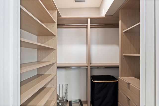 16 Portside Drive 16C, Fort Lauderdale, FL 33316