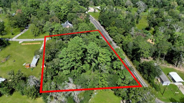 29 County Road 432, Dayton, TX 77535