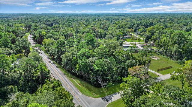 29 County Road 432, Dayton, TX 77535