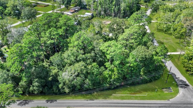 29 County Road 432, Dayton, TX 77535