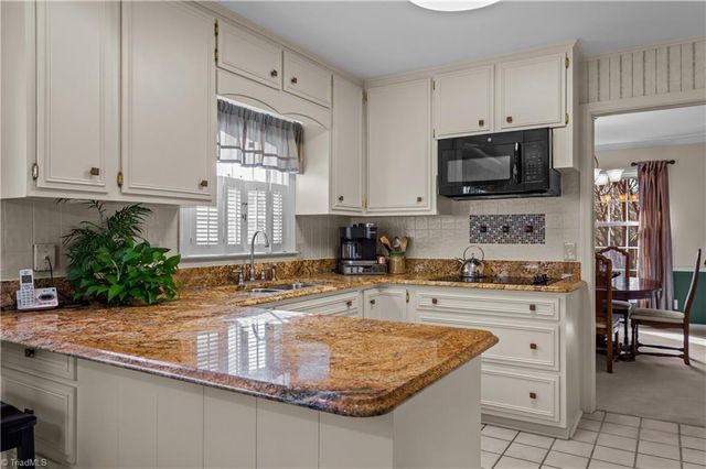 1002 Kemp W Road, Greensboro, NC 27410