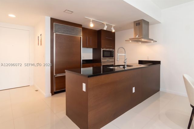 495 Brickell Ave 3207, Miami, FL 33131