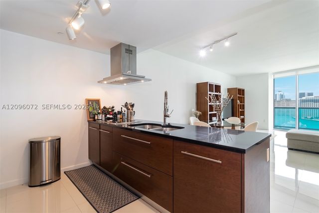 495 Brickell Ave 3207, Miami, FL 33131