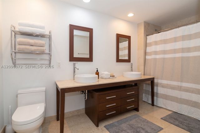 495 Brickell Ave 3207, Miami, FL 33131