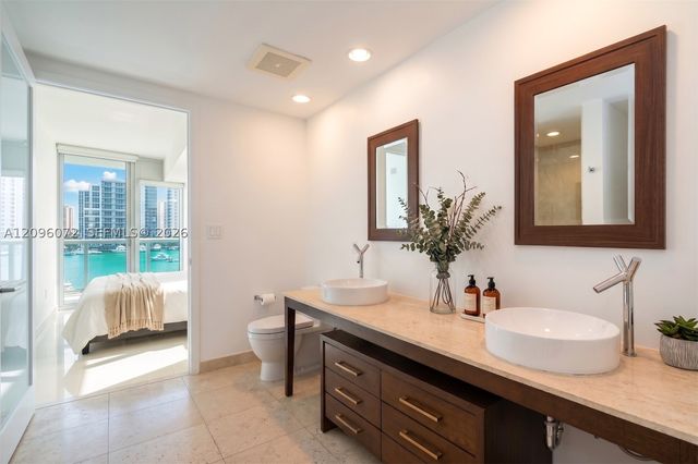 495 Brickell Ave 3207, Miami, FL 33131