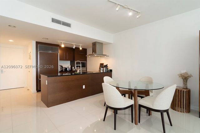 495 Brickell Ave 3207, Miami, FL 33131