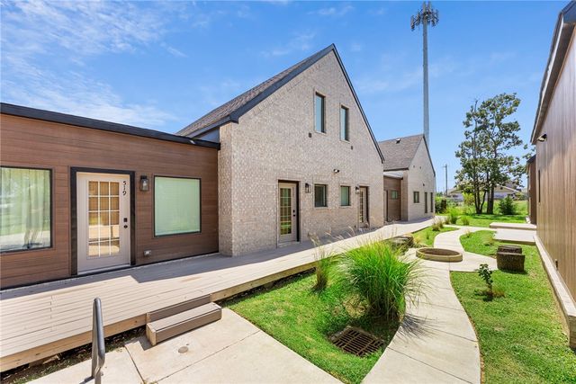 510 N 8th Street, Rogers, AR 72756