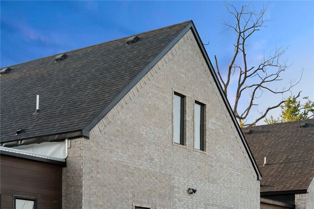 510 N 8th Street, Rogers, AR 72756