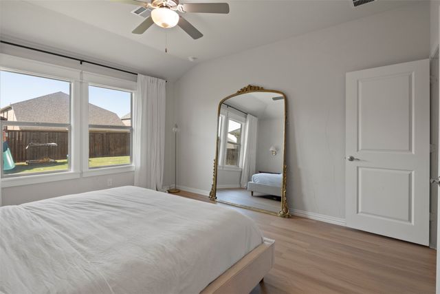1612 Gold Mine Trail, Aubrey, TX 76227